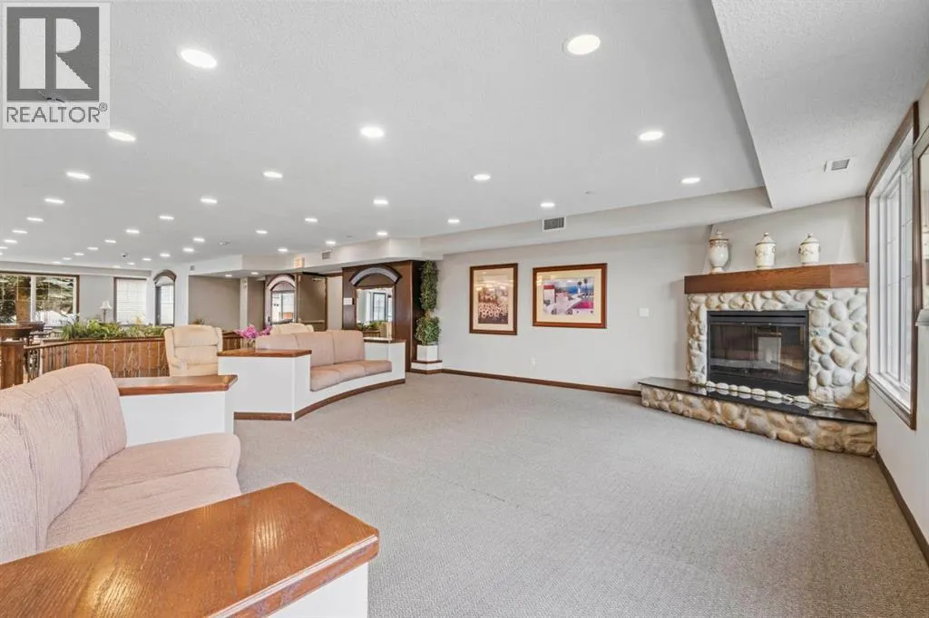409, 8 Prestwick Pond Terrace SE