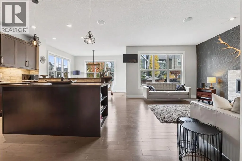 1 Riviera Point