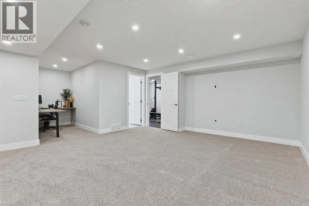1 Riviera Point