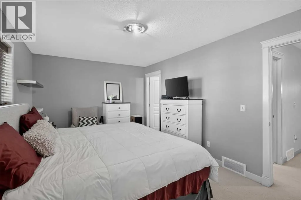 202 Bayside Point SW