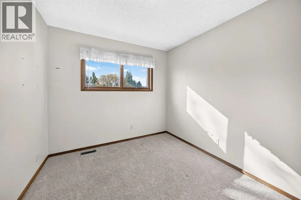 64 Edforth Crescent NW