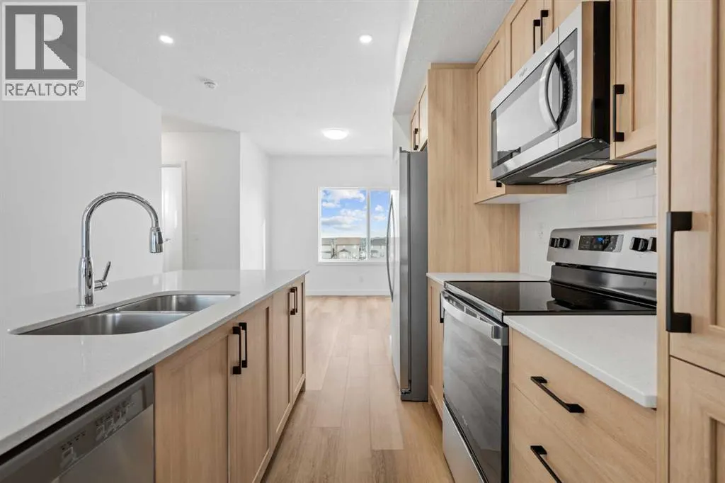 1308, 25 Wildwoods Court SW