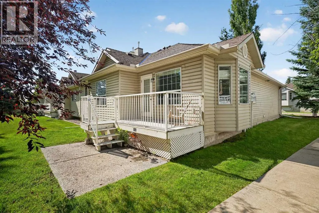 113 Mt Douglas Villas SE