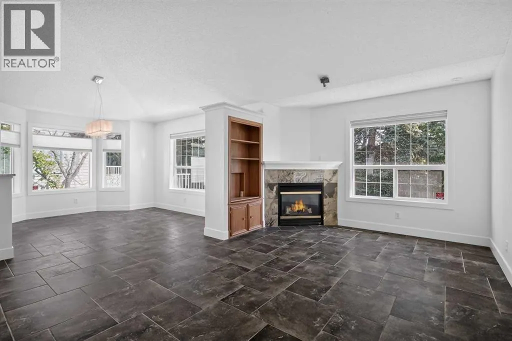 113 Mt Douglas Villas SE