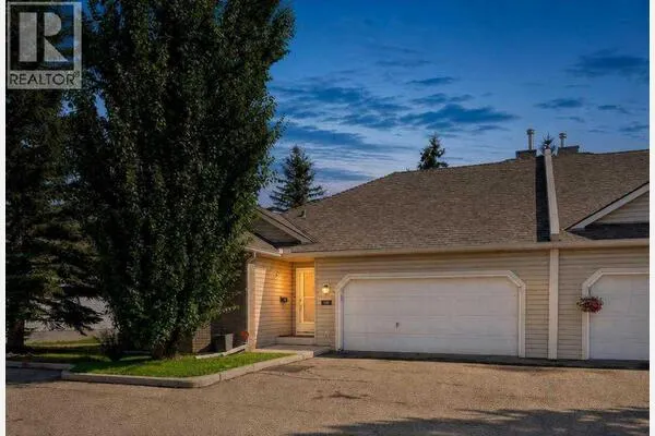 113 Mt Douglas Villas SE