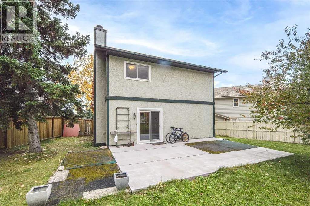 28 Hawkcliff Place NW