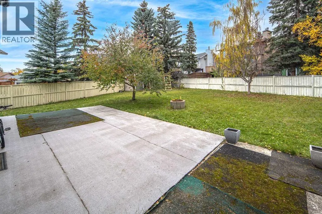28 Hawkcliff Place NW