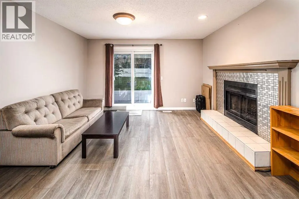 28 Hawkcliff Place NW