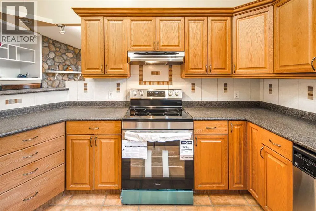 28 Hawkcliff Place NW