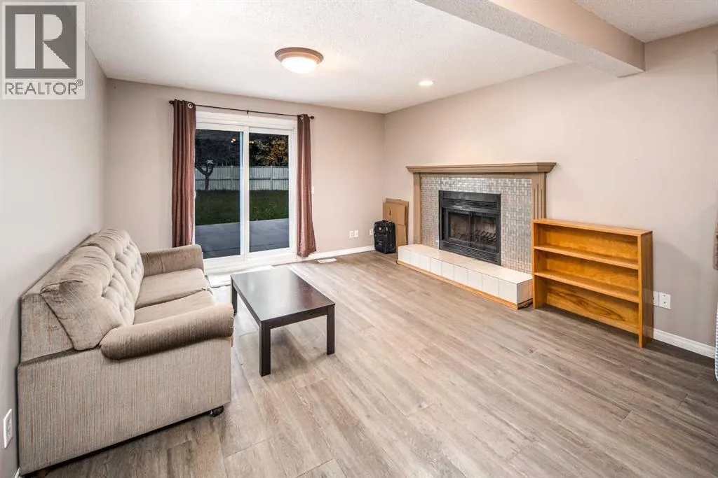 28 Hawkcliff Place NW