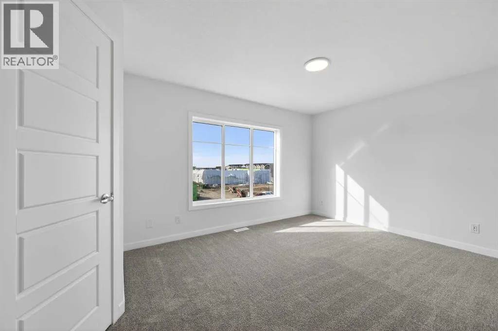 26 Creekside Avenue SW