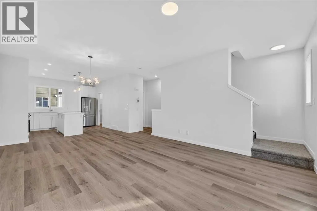 26 Creekside Avenue SW