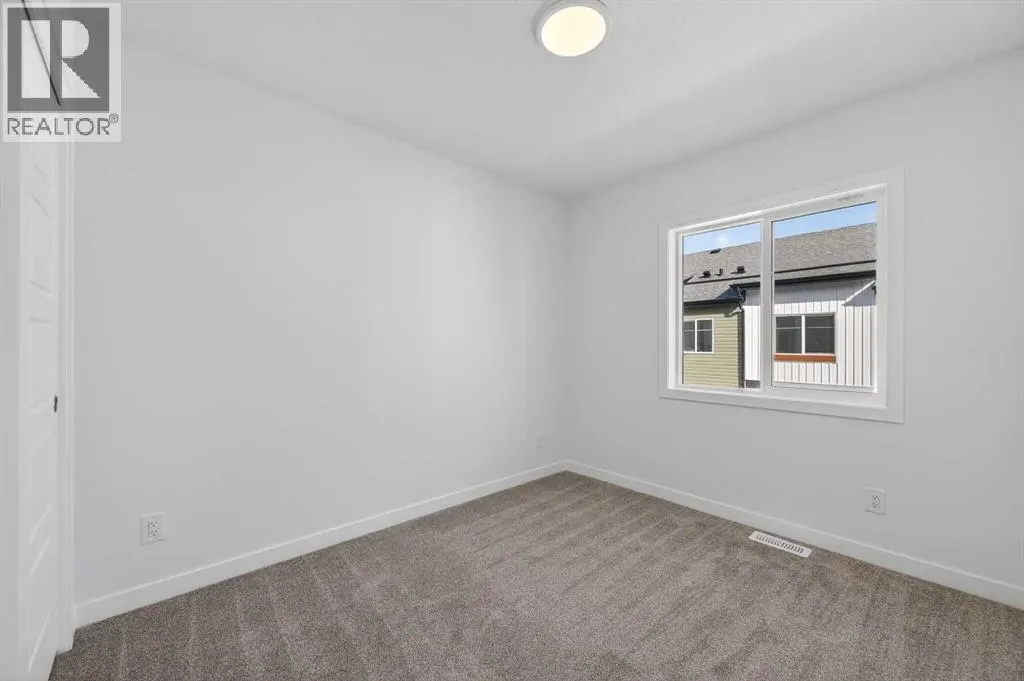 26 Creekside Avenue SW