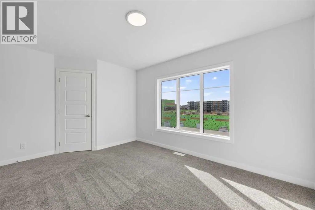 26 Creekside Avenue SW