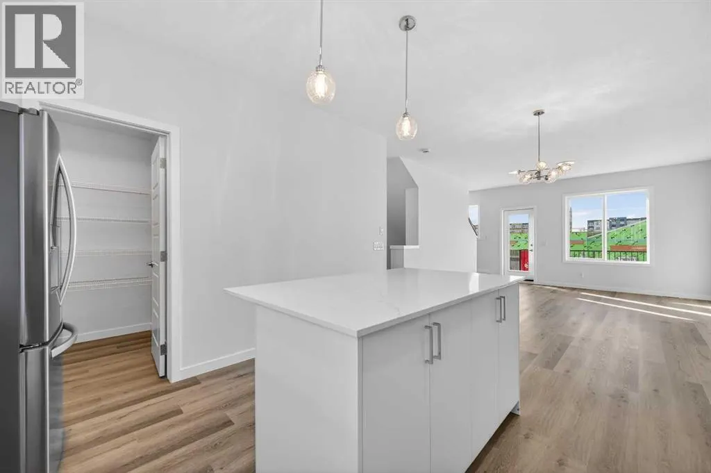 26 Creekside Avenue SW