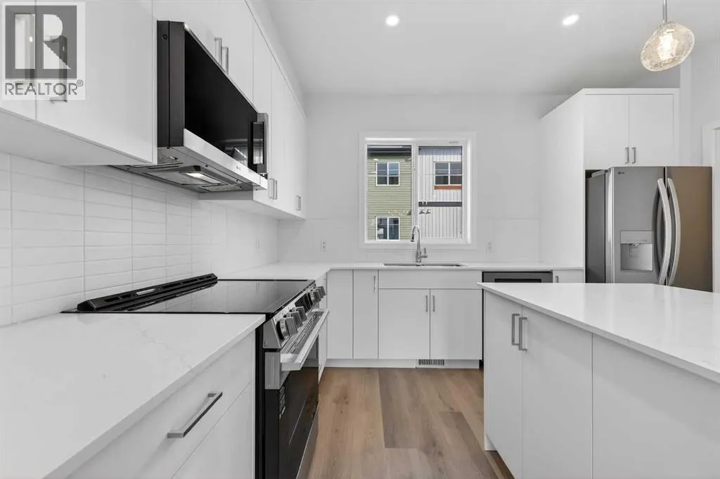 26 Creekside Avenue SW
