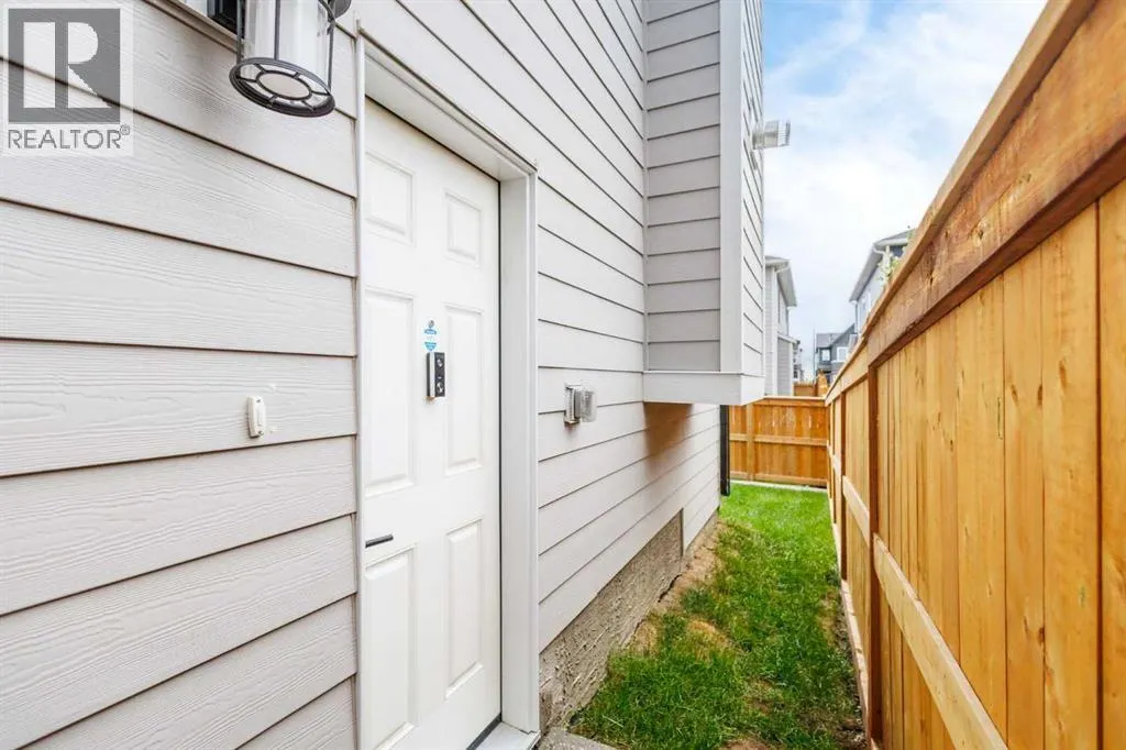 24 Aspen Woods Park SW