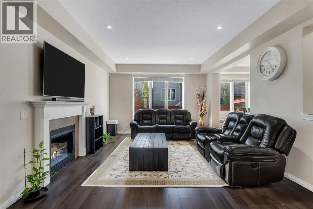 146 Windwood Grove SW