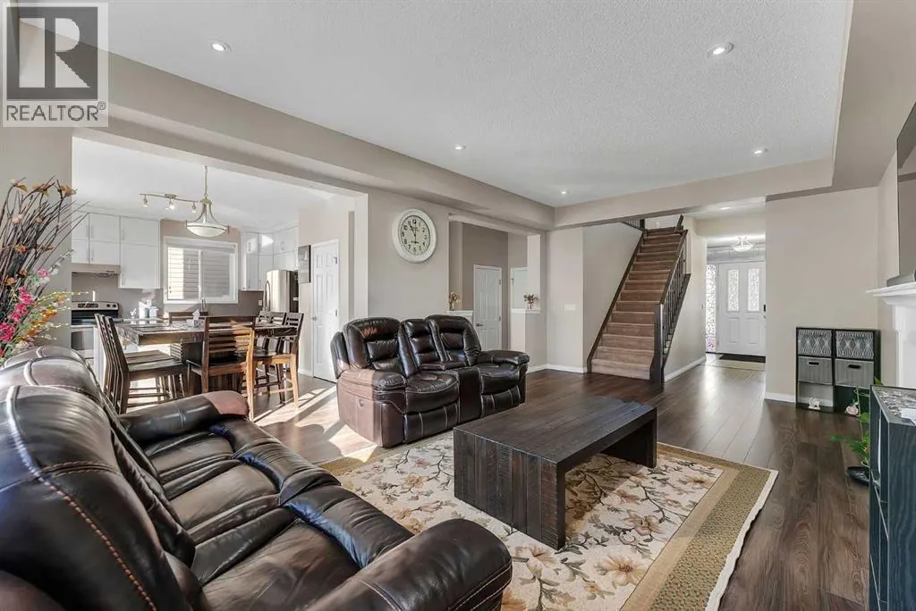 146 Windwood Grove SW