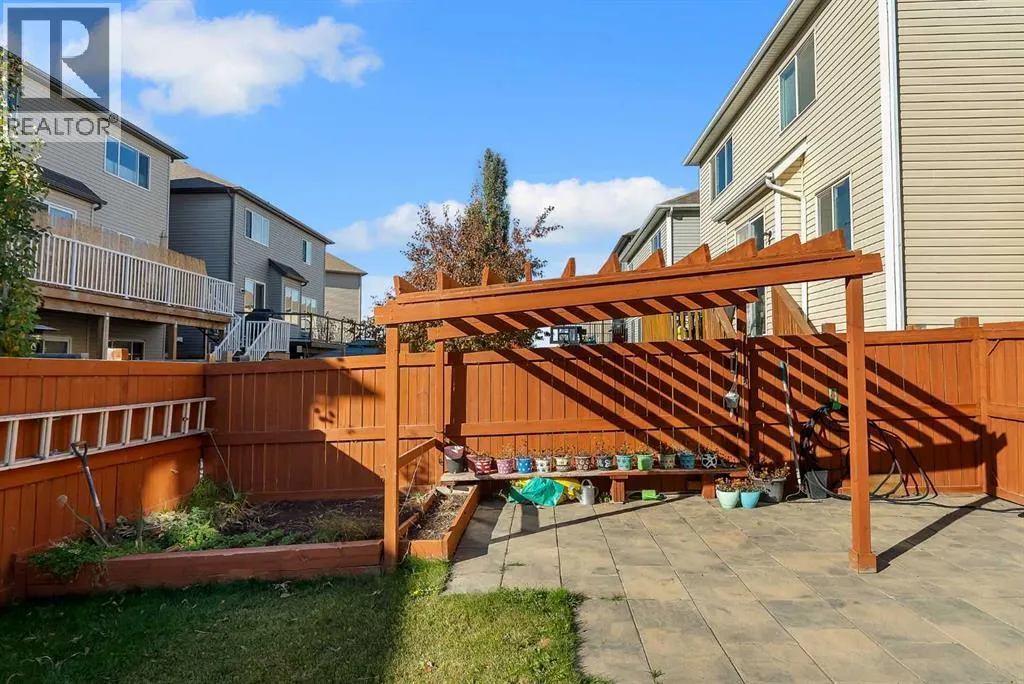 146 Windwood Grove SW