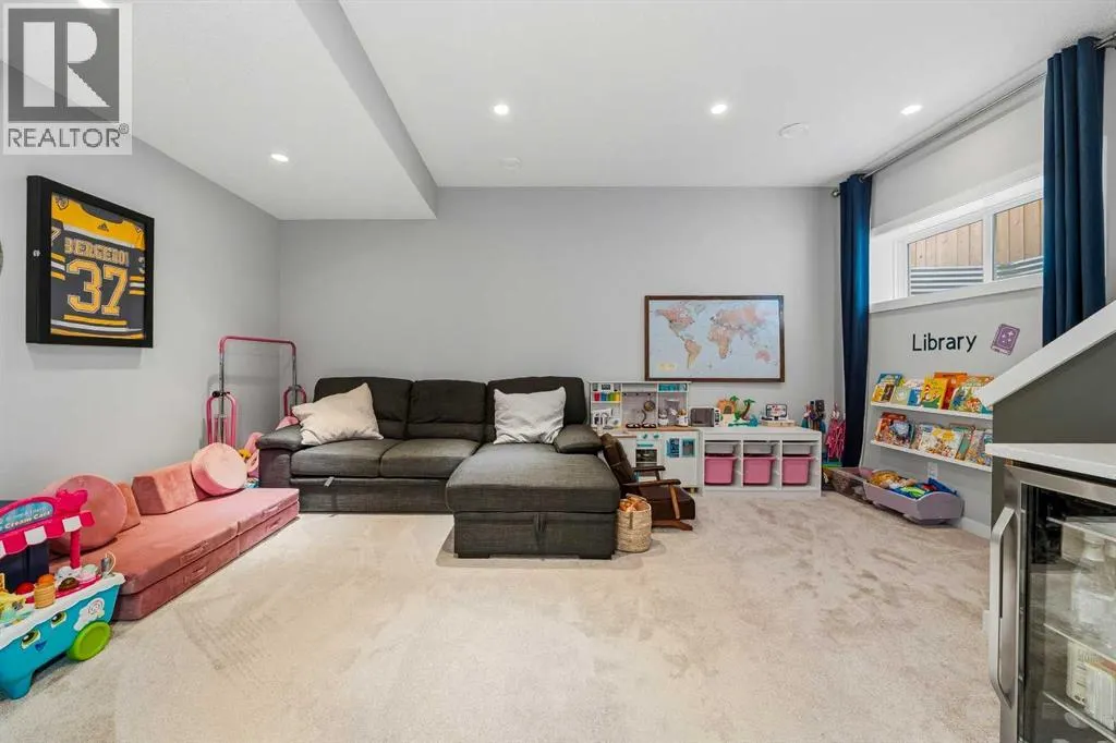 292 Chinook Gate Close SW
