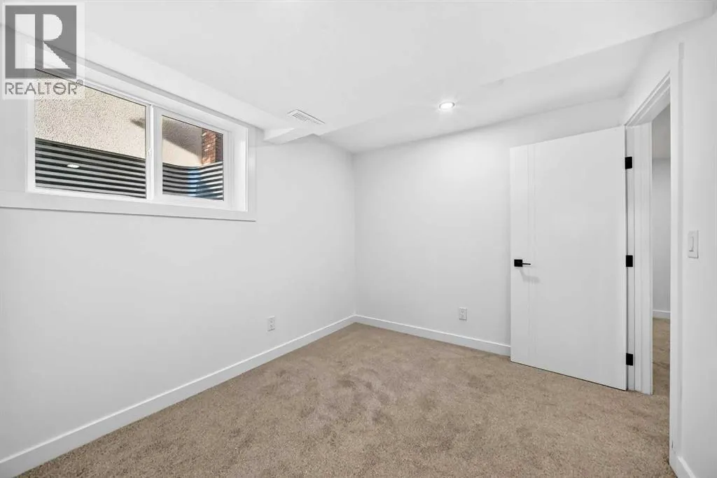 911 Penmeadows Road SE