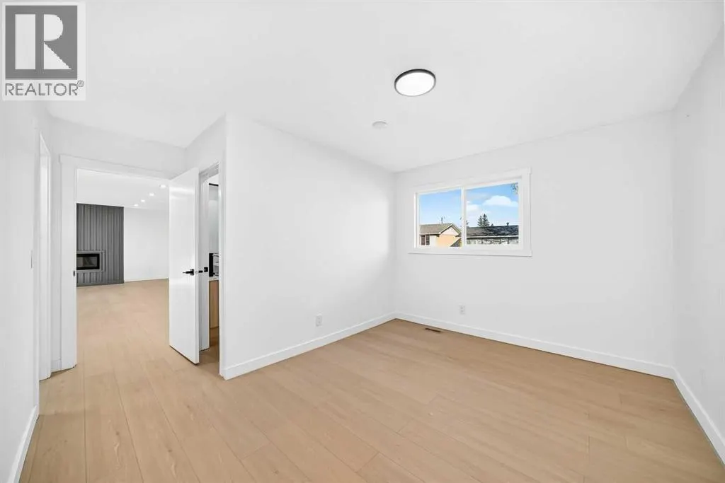911 Penmeadows Road SE