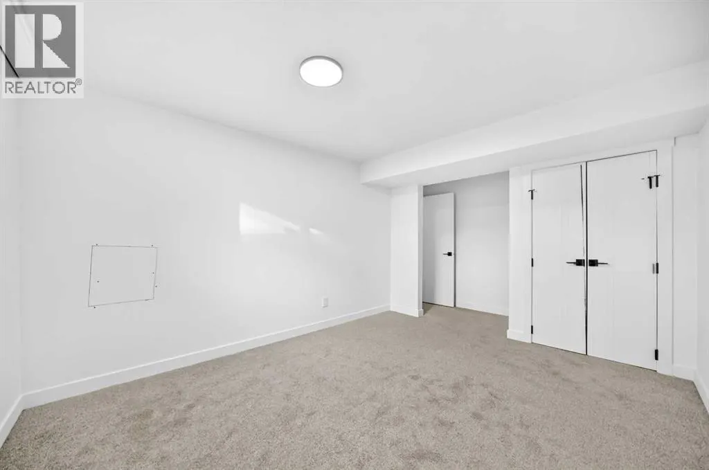 911 Penmeadows Road SE