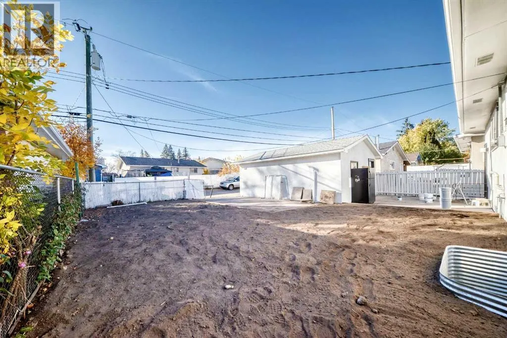 911 Penmeadows Road SE