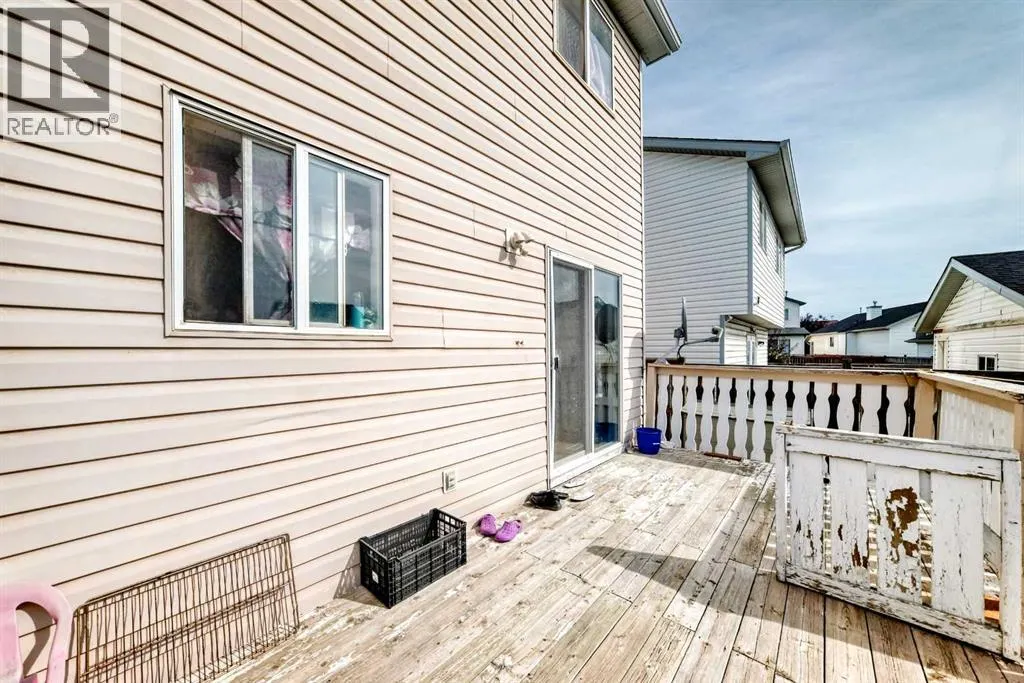 21 MARTIN CROSSING Link NE
