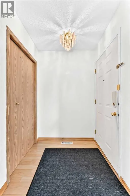 21 MARTIN CROSSING Link NE