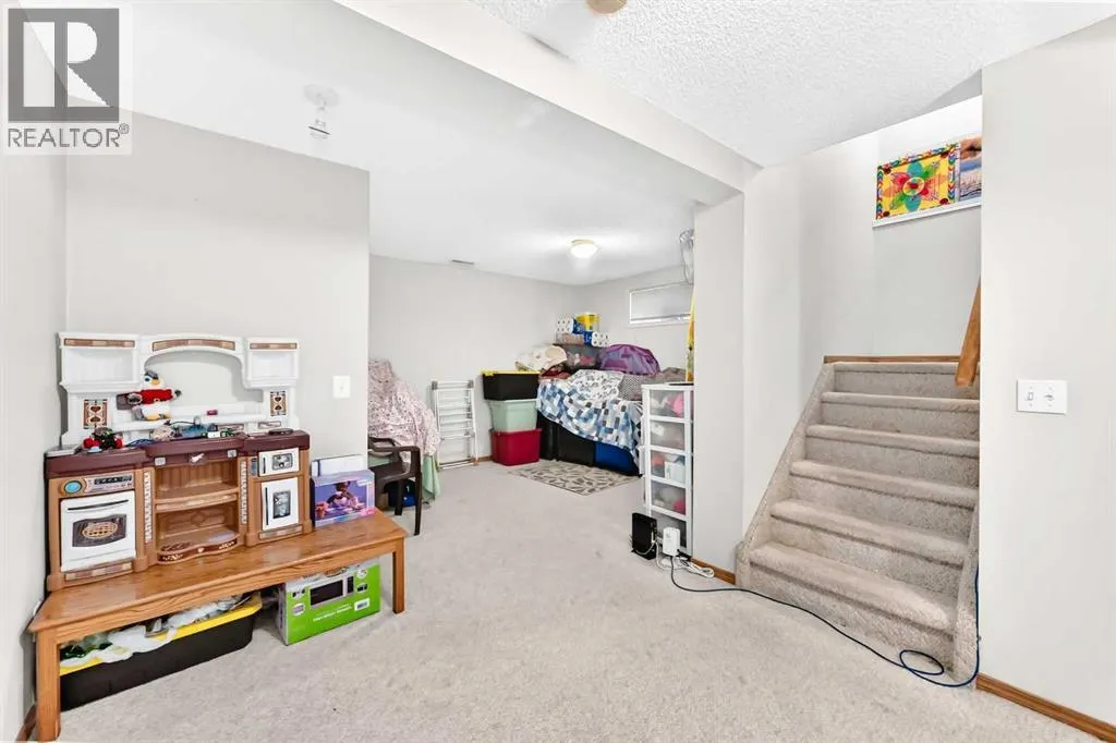 21 MARTIN CROSSING Link NE