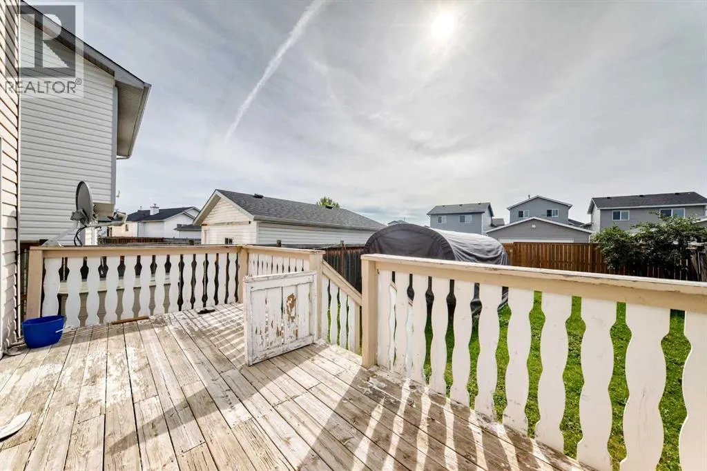 21 MARTIN CROSSING Link NE
