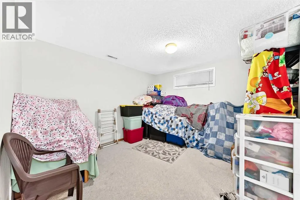21 MARTIN CROSSING Link NE