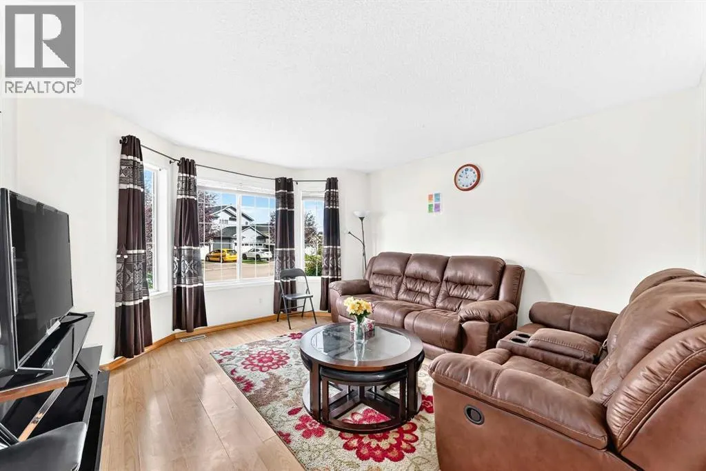 21 MARTIN CROSSING Link NE