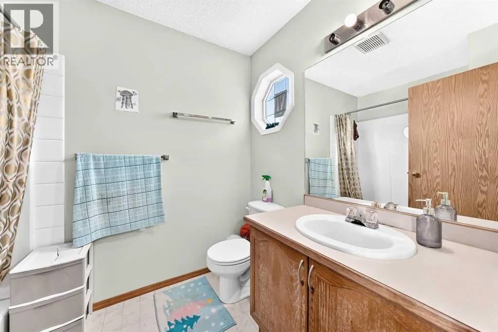 21 MARTIN CROSSING Link NE