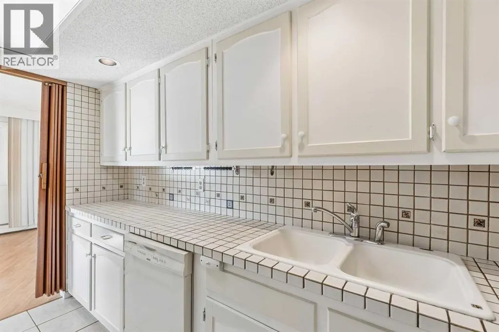 303, 629 Royal Avenue SW