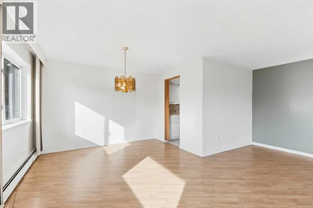 303, 629 Royal Avenue SW