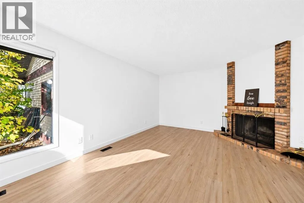52 Templegreen Bay NE