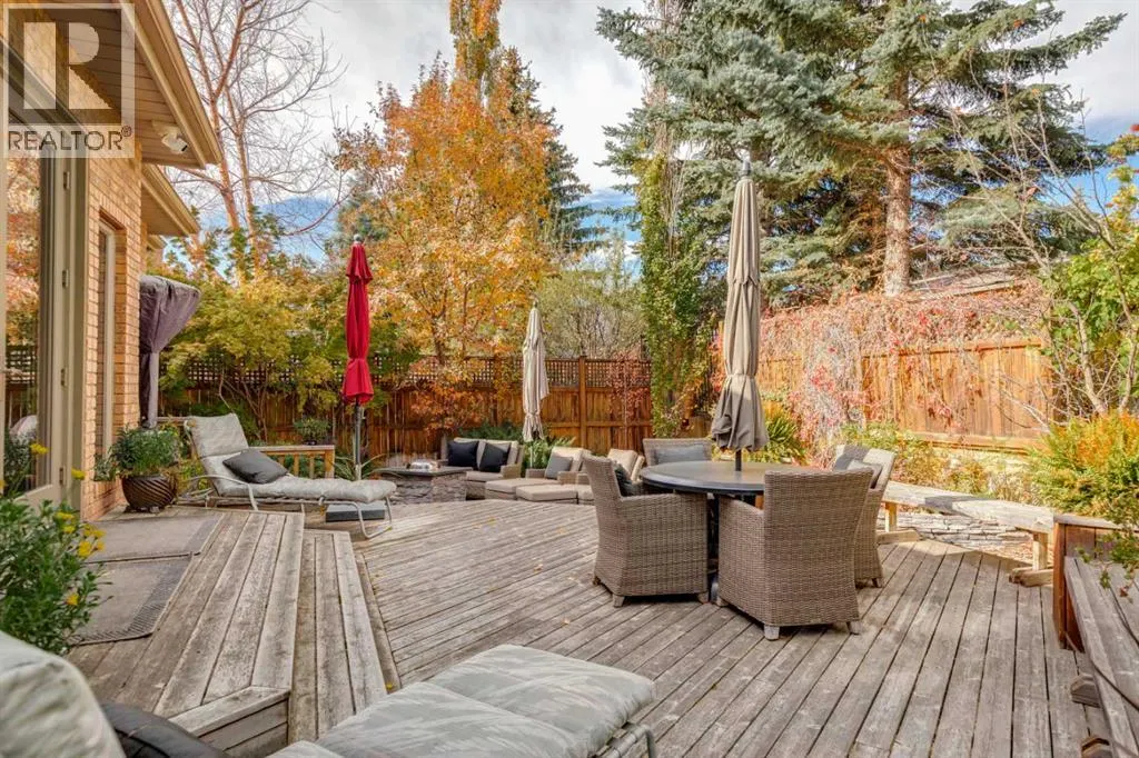 39 Baycrest Court SW