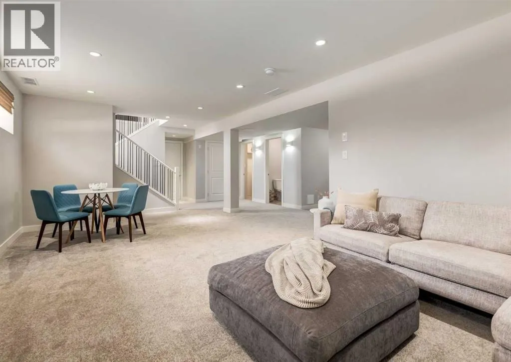 176 Mapleburn Drive SE