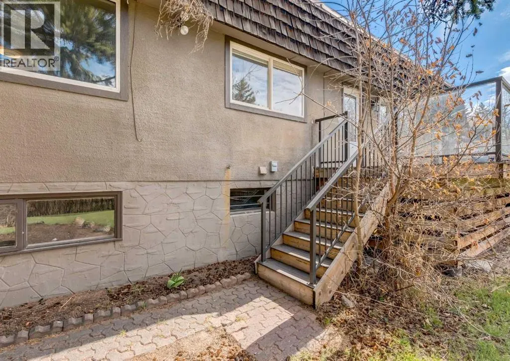 176 Mapleburn Drive SE