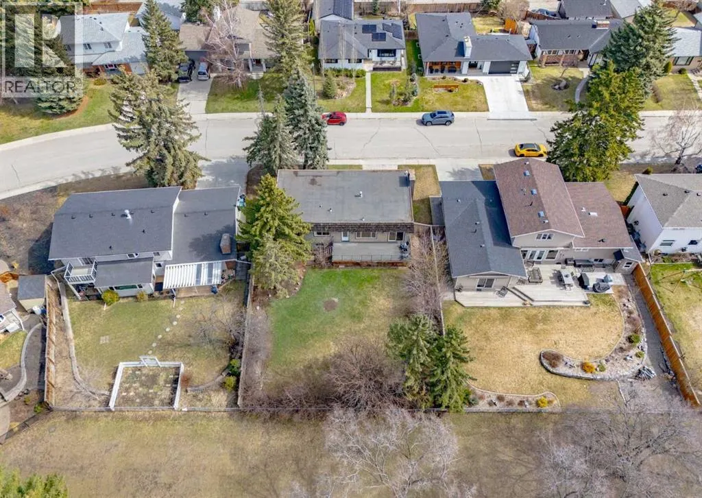 176 Mapleburn Drive SE