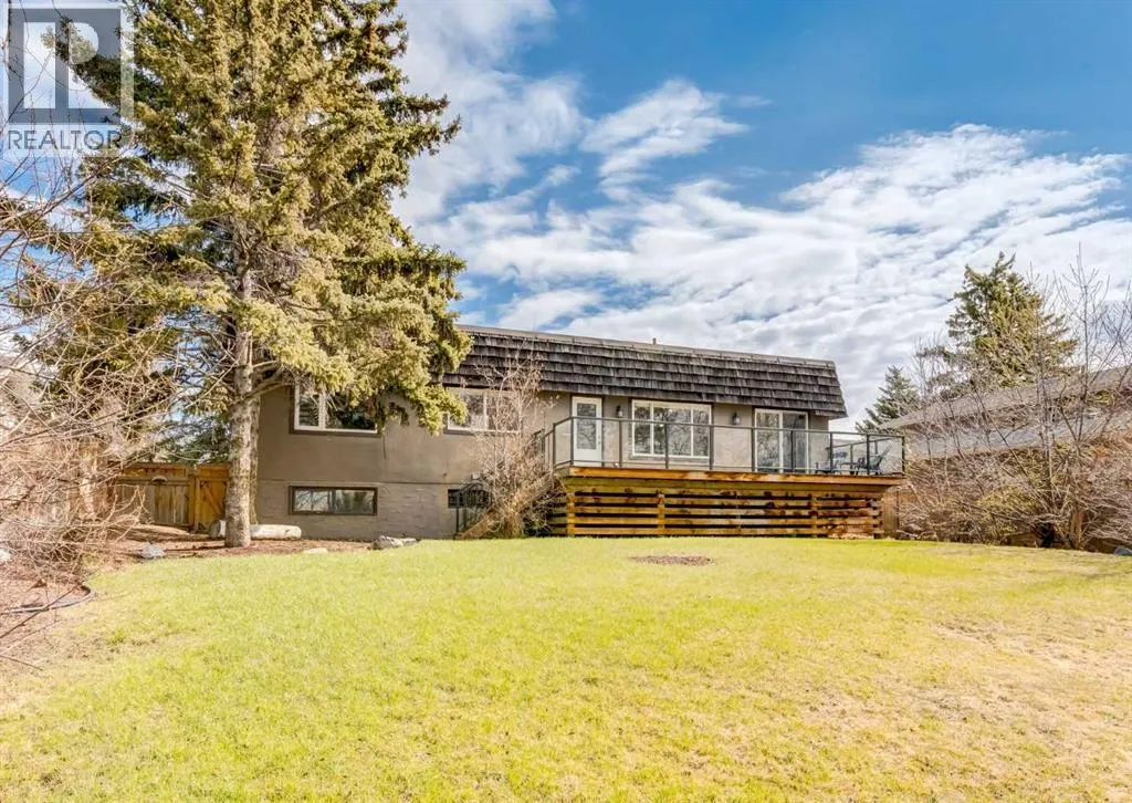 176 Mapleburn Drive SE