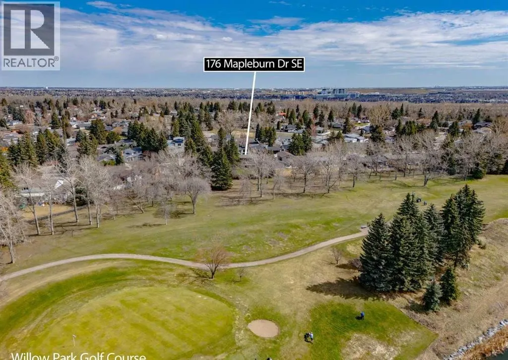176 Mapleburn Drive SE