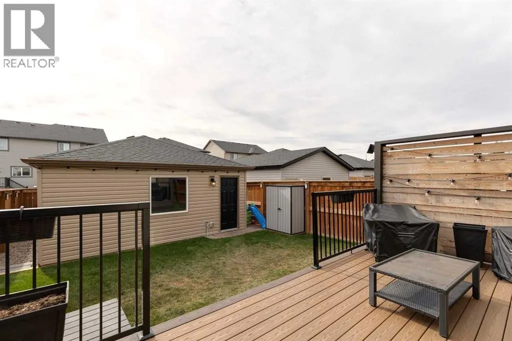 86 Hillcrest Close SW