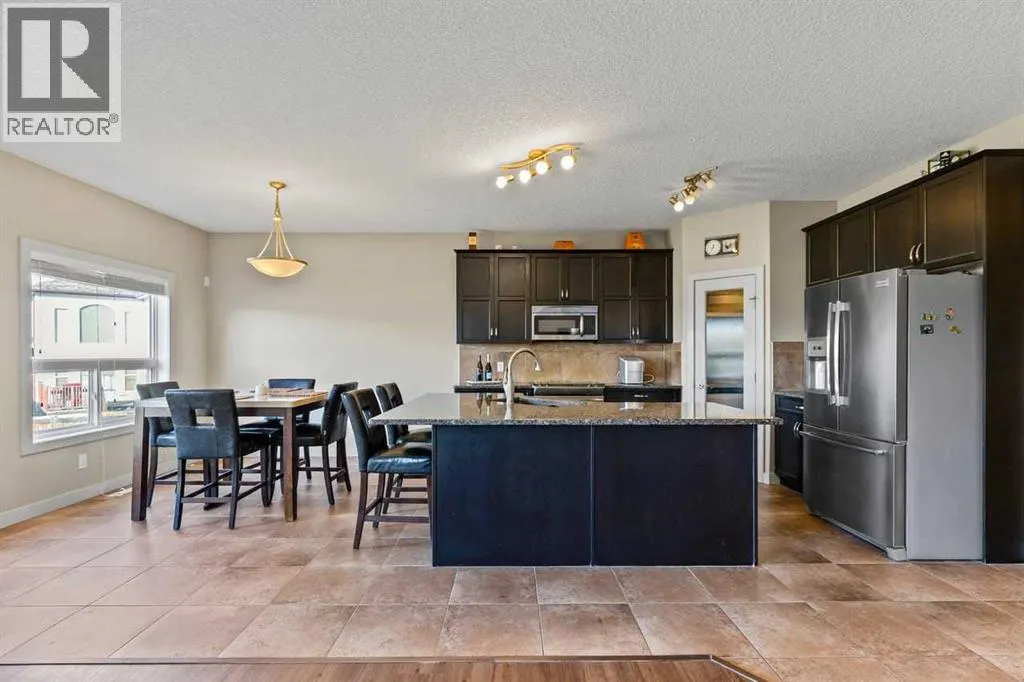 38 Everhollow Green SW