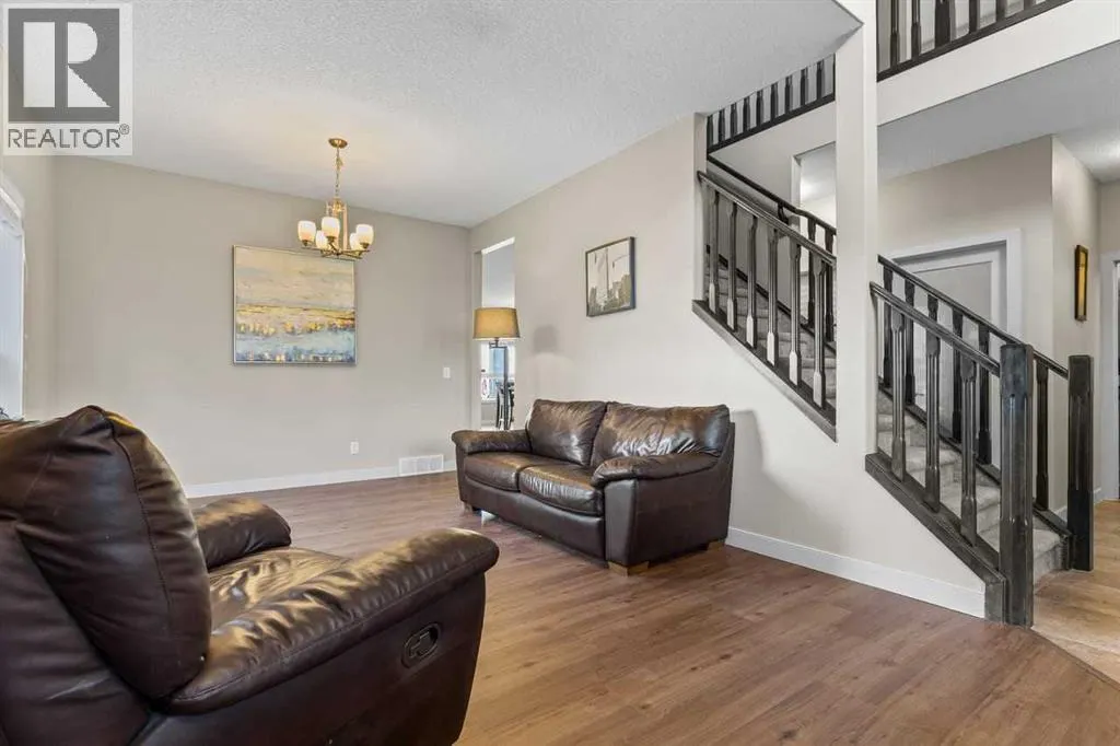 38 Everhollow Green SW