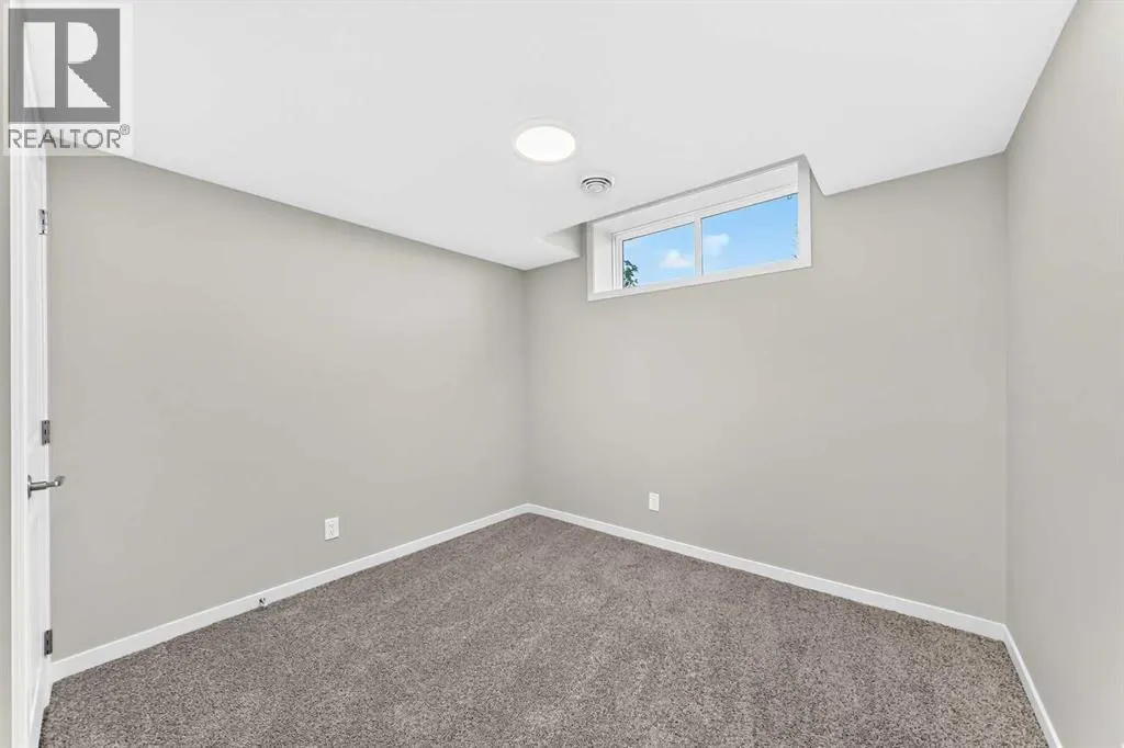 1211 Mahogany Boulevard SE