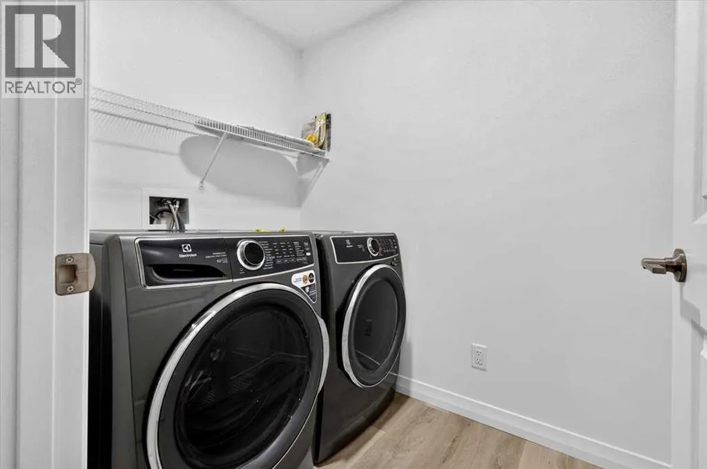 358 Marina Cove SE